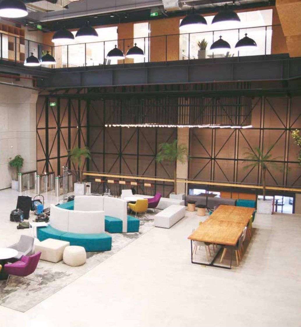 Designboden in Betonoptik, Gastronomie und Hotel
